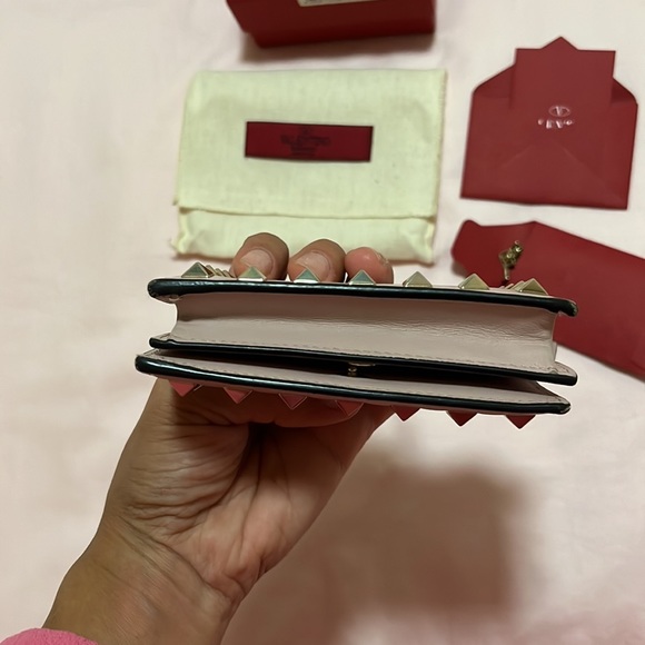 Valentino Garavani baby pink stud mini wallet - Picture 8 of 11